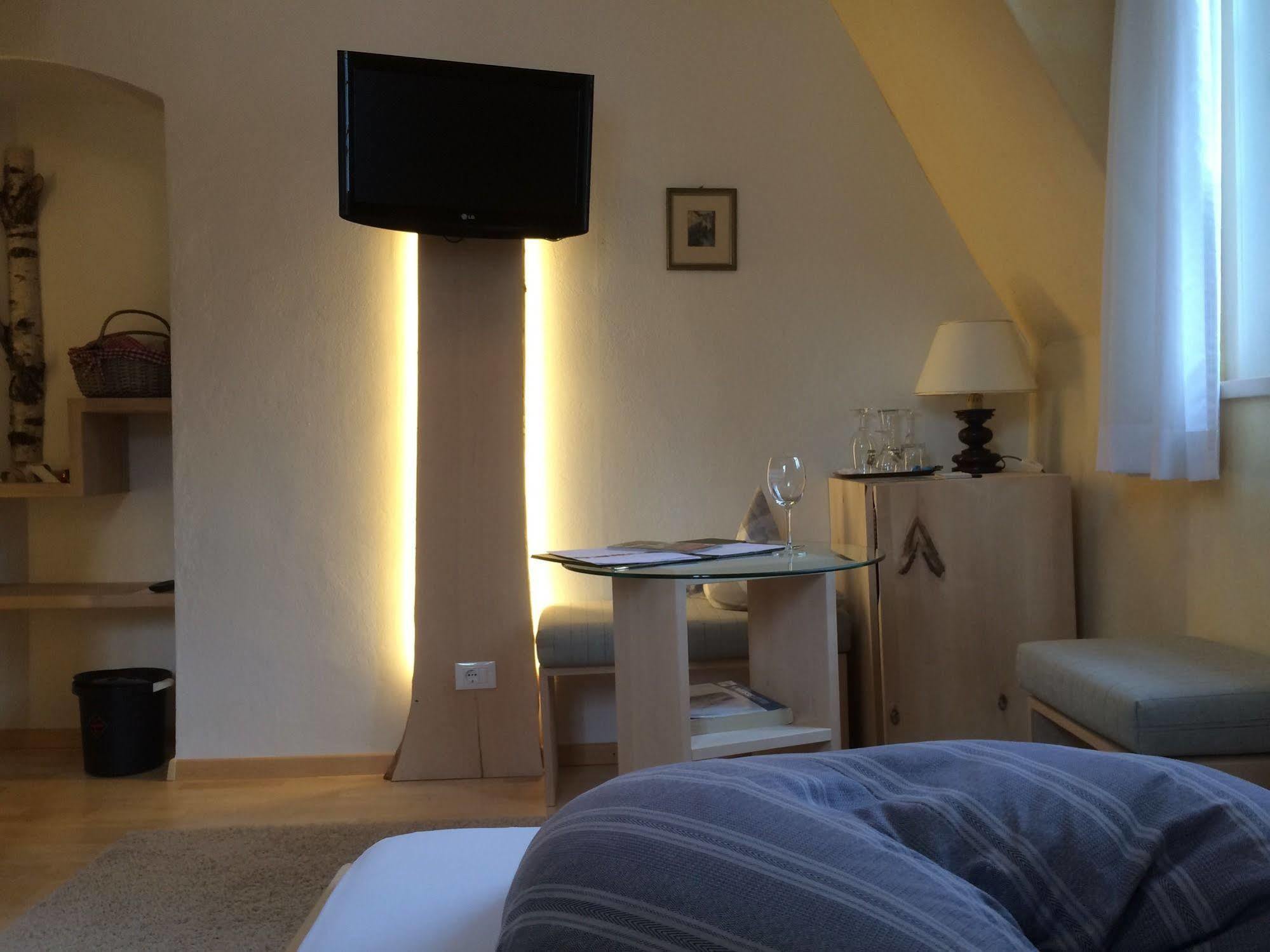 Hotel Villa Freiheim Мерано Екстериор снимка